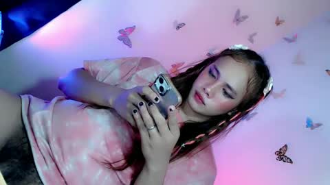 Snapshot of timea_slut69xx chatting on 01-28-25, 05:24 Happy Birthday To Me online show from 01-28-25, 05:24