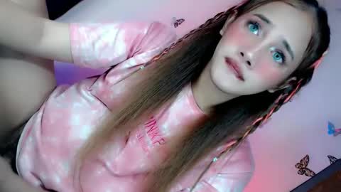 Snapshot of timea_slut69xx chatting on 02-19-25, 06:22 Happy Birthday To Me online show from 02-19-25, 06:22