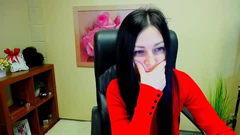 Luisa online show from 12-18-24, 09:04