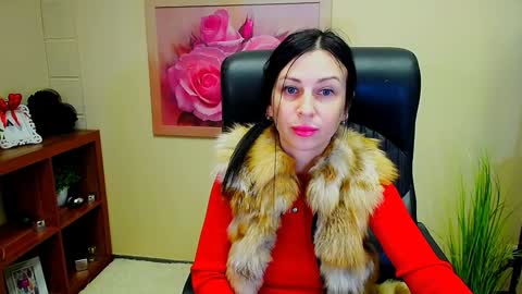 Luisa online show from 12-18-24, 12:07
