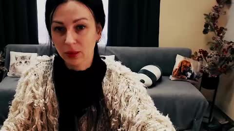 Luisa online show from 02-13-25, 08:48