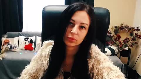 Luisa online show from 09-15-25, 09:31