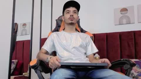 Evans  online show from 10-14-25, 09:15