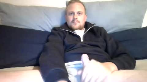 Snapshot of timothy__sf chatting on 09-27-25, 12:26 Tim online show from 09-27-25, 12:26