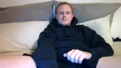Snapshot of timothy__sf chatting on 10-23-25, 05:55 Tim online show from 10-23-25, 05:55
