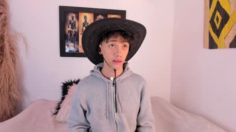 Timothy 21 years old online show from 01-05-25, 07:39