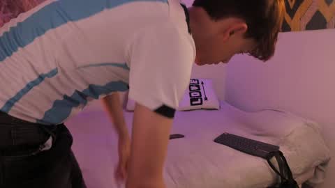 Timothy 21 years old online show from 02-05-25, 08:57