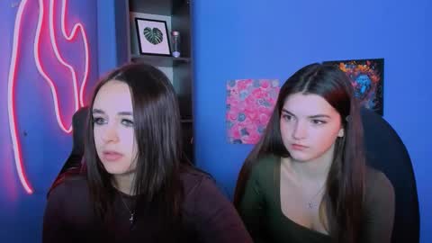 Snapshot of tina_bright_ chatting on 12-15-25, 11:14 tina bright online show from 12-15-25, 11:14