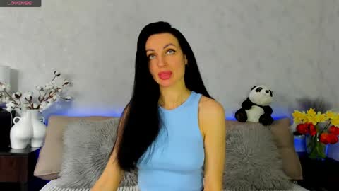 Tina online show from 04-19-26, 10:47