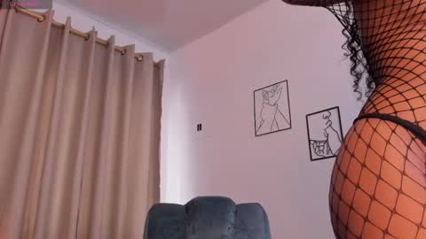 Snapshot of tina_rousse2 chatting on 12-05-25, 04:47 T I N A online show from 12-05-25, 04:47