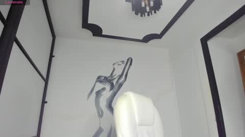 Snapshot of tinaajones_ chatting on 01-21-25, 12:39 Tina  online show from 01-21-25, 12:39
