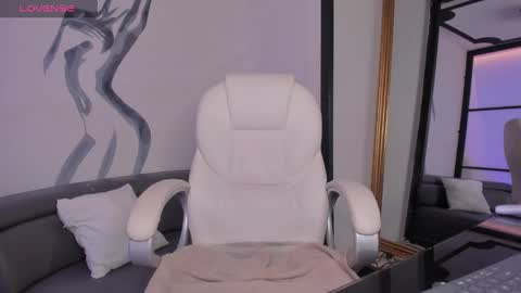 Snapshot of tinaajones_ chatting on 02-11-25, 07:05 Tina  online show from 02-11-25, 07:05