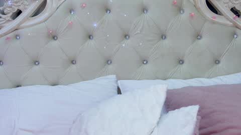 Tina online show from 02-04-25, 07:29