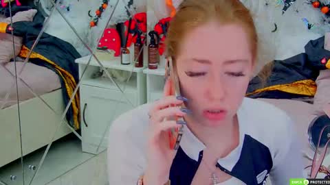 Tina online show from 10-30-25, 04:03