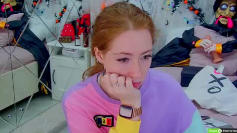 Tina online show from 10-31-25, 04:02