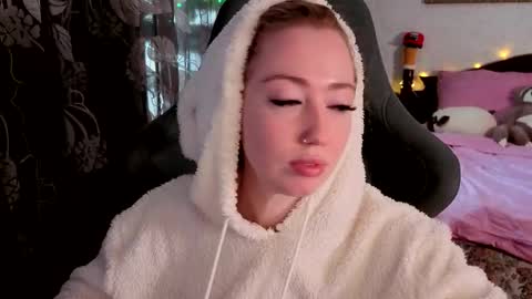 Tina online show from 02-12-26, 04:40