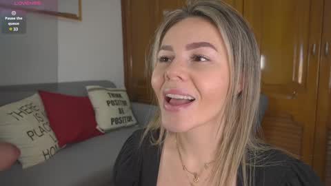 Snapshot of tinacb chatting on 03-12-25, 12:15 tinacb online show from 03-12-25, 12:15