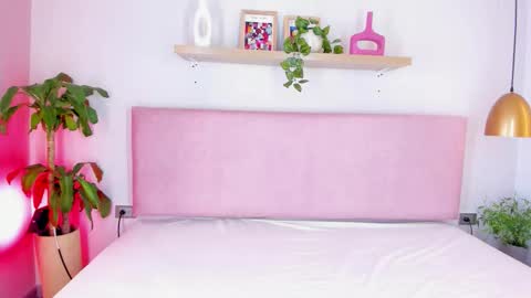 Tina online show from 10-31-25, 11:55