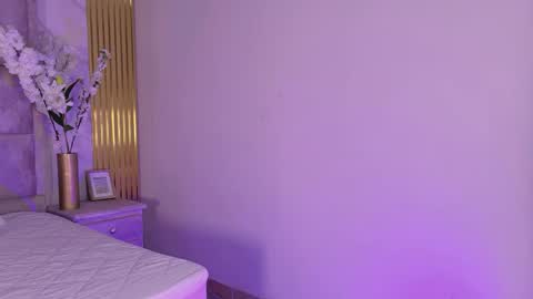 Tina online show from 04-23-26, 12:04