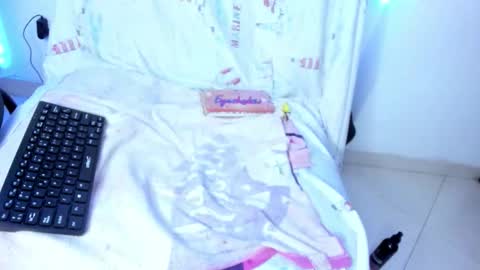 Snapshot of tinas_smith chatting on 10-01-25, 08:26 tinas_smith online show from 10-01-25, 08:26