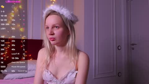 Snapshot of tinasiner chatting on 12-29-24, 01:49 tinasiner online show from 12-29-24, 01:49