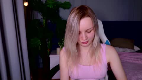 Snapshot of tinasiner chatting on 01-14-25, 02:22 tinasiner online show from 01-14-25, 02:22