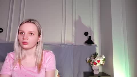 Snapshot of tinasiner chatting on 02-09-25, 04:50 tinasiner online show from 02-09-25, 04:50