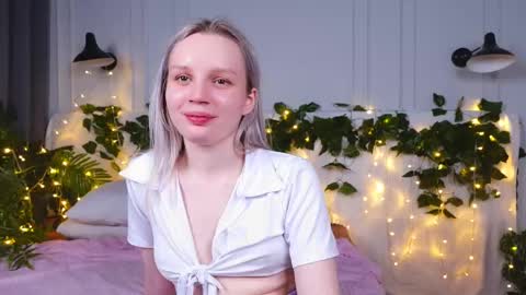 Snapshot of tinasiner chatting on 03-08-25, 05:11 tinasiner online show from 03-08-25, 05:11
