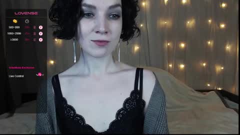 Snapshot of tinawincee chatting on 12-13-24, 05:27 Tina online show from 12-13-24, 05:27