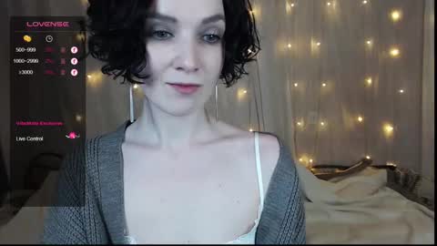 Snapshot of tinawincee chatting on 01-12-25, 07:53 Tina online show from 01-12-25, 07:53