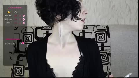 Snapshot of tinawincee chatting on 02-06-25, 05:57 Tina online show from 02-06-25, 05:57