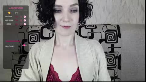 Snapshot of tinawincee chatting on 02-08-25, 07:15 Tina online show from 02-08-25, 07:15