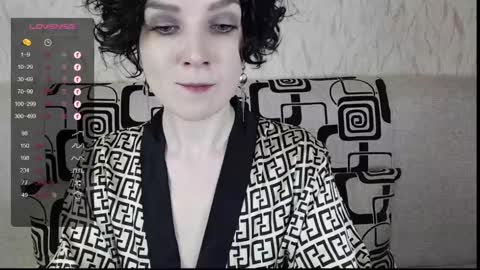 Snapshot of tinawincee chatting on 03-09-25, 05:44 Tina online show from 03-09-25, 05:44