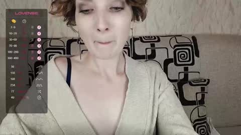 Snapshot of tinawincee chatting on 10-17-25, 06:05 Tina online show from 10-17-25, 06:05