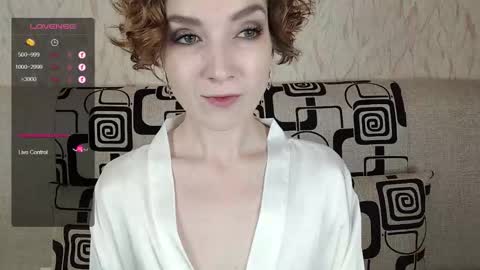 Snapshot of tinawincee chatting on 10-25-25, 04:53 Tina online show from 10-25-25, 04:53