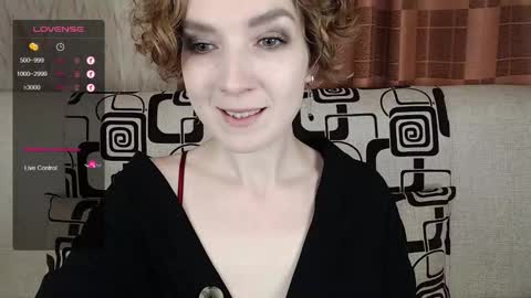 Snapshot of tinawincee chatting on 10-31-25, 05:08 Tina online show from 10-31-25, 05:08