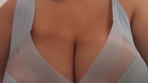 tinkerbell online show from 01-18-25, 07:58