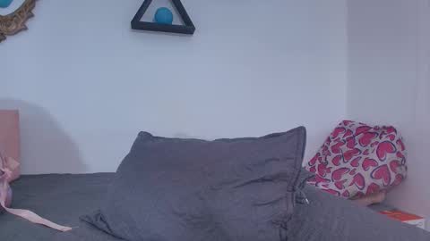 tinkerbell online show from 03-08-25, 07:31