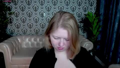 TinkerrBelll online show from 09-24-25, 07:17