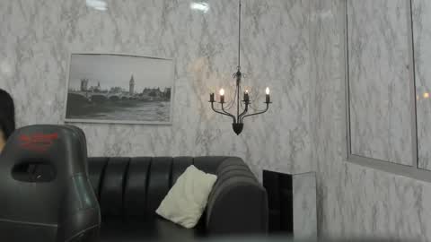 Snapshot of tinni_rosse chatting on 12-14-25, 11:48 Tinni Rosse online show from 12-14-25, 11:48