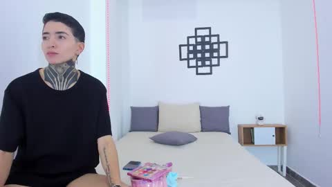 TINNY AND CANDY online show from 10-11-25, 12:15