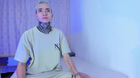 Snapshot of tinny_and_candy chatting on 12-01-25, 11:59 TINNY AND CANDY online show from 12-01-25, 11:59