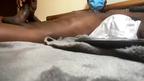 Snapshot of tino1roy chatting on 03-10-25, 05:22 tino1roy online show from 03-10-25, 05:22