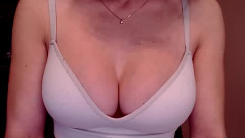 Lily online show from 12-19-24, 05:50