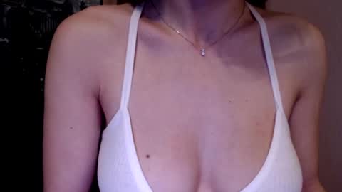 Lily online show from 01-01-25, 10:21