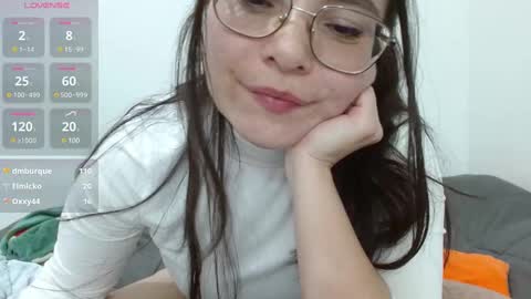 Tiny Caroline online show from 12-21-24, 06:41