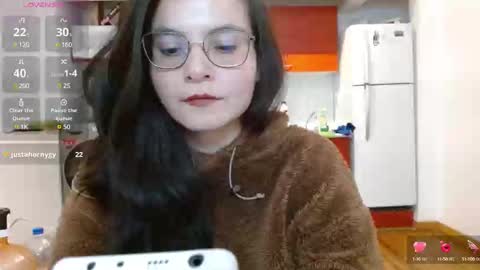 Tiny Caroline online show from 01-15-25, 08:05