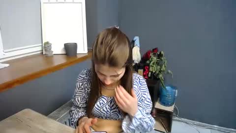 Gloria online show from 03-03-25, 07:21