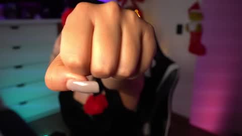 Ana Molly online show from 12-23-24, 11:17