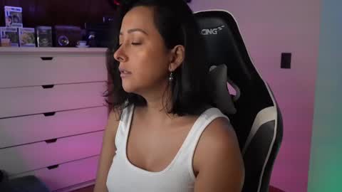 Ana Molly online show from 01-28-25, 10:23